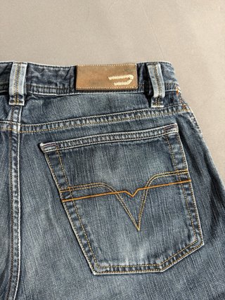 Pantalones Diesel