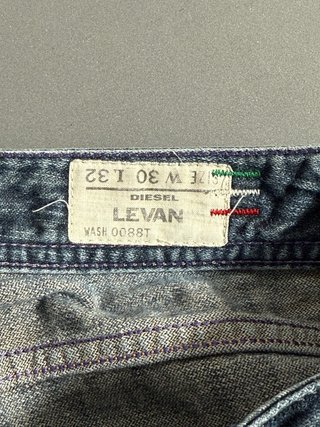 Pantalones Diesel