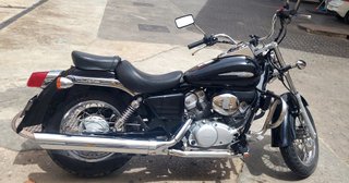 Honda Shadow VT 125 C Negra