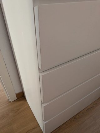 Cómoda de 4 cajones Ikea