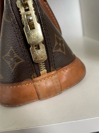 Louis Vuitton Alma BB Monogram Marrón