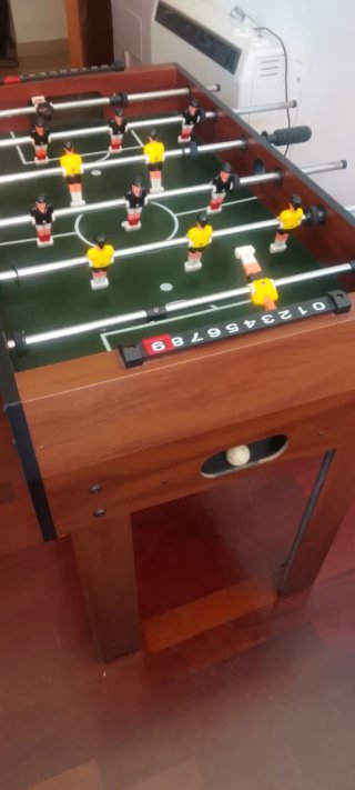Futbolín con patas