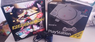 PlayStation 1 Caixa + Tapete Dance Revolução