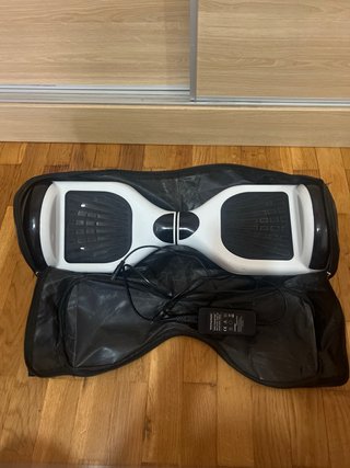 Hoverboard blanco y negro