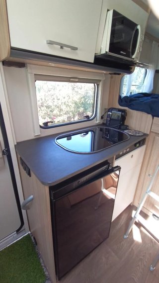 Autocaravana Sunlight V60