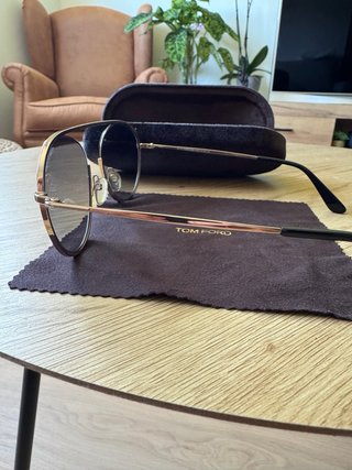 Gafas de sol Tom Ford doradas y grises