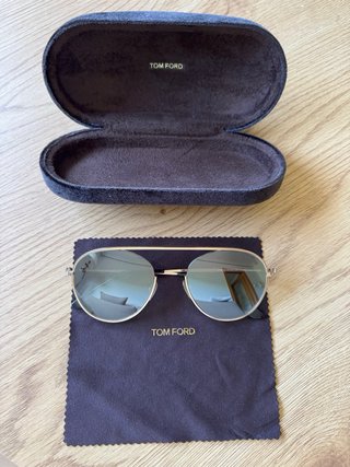 Gafas de sol Tom Ford doradas y grises