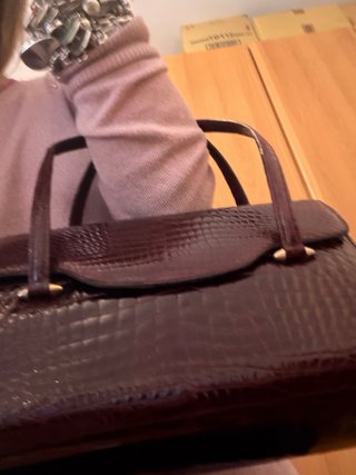 Borsa in coccodrillo bordeaux