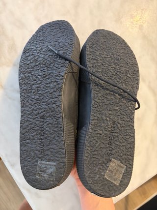 Superga negras y doradas talla 40