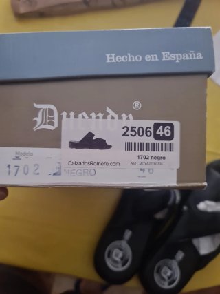 Sandalias de piel duendy negras  Hechas en España