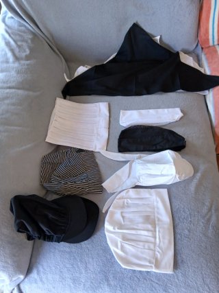 Ropa, delantales, gorros, para hosteleria todo nue