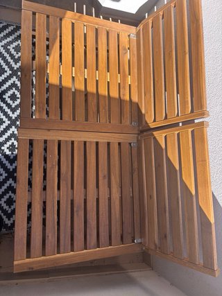 Sillón de madera Ikea