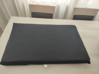 Colchón para mascotas gris y blanco