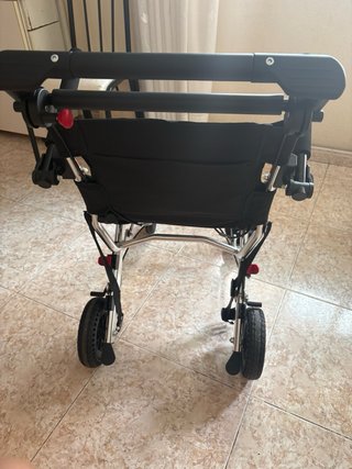 Silla de ruedas plegable