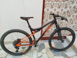 Bicicleta KTM Doble Suspensión Negra/Naranja