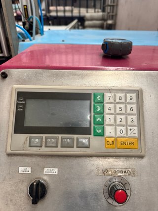 Máquina de extender y cortar tejido