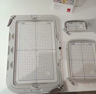 Máquina de bordar Elna Expressive 830L