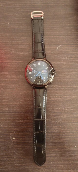 Reloj de Hombre Negro y Rojo