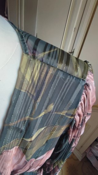 Abito midi floreale nuovo con cartellino