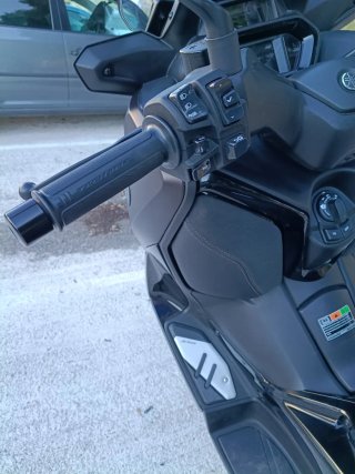 YAMAHA XMAX 125 Tech Max