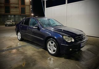 Mercedes-Benz Clase C 2003