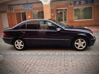 Mercedes-Benz Clase C 2003