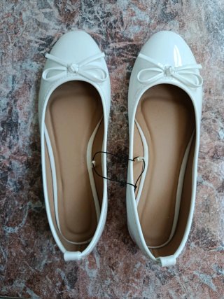 Bailarinas blancas de charol lazo talla 37 NUEVAS