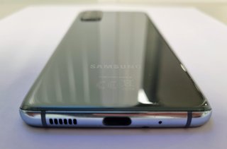 Samsung Galaxy S20 5G (128 GB + 12 GB RAM)