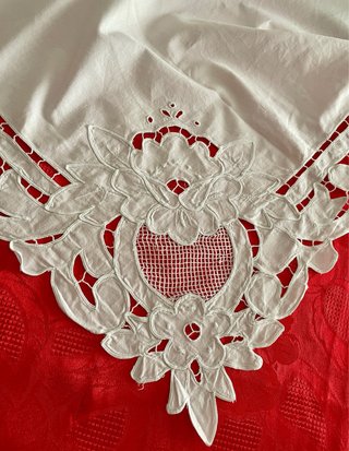 Tovaglia vintage anni '60 intaglio e ricamo