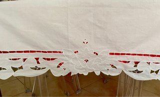 Tovaglia vintage anni '60 intaglio e ricamo