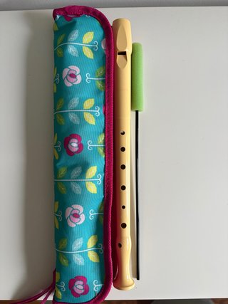 Flauta dulce con funda y limpiador