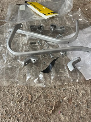 Barkbusters hardware kit Moto