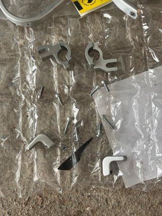Barkbusters hardware kit Moto