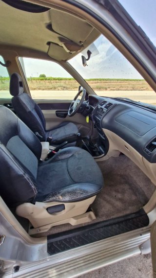 Nissan Terrano II 2004