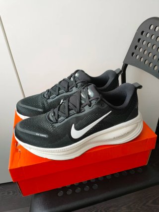 Nike Vomero 18 Zapatillas Running Hombre Mujer