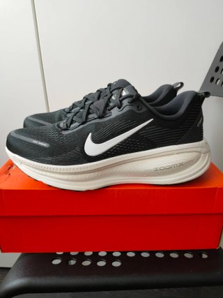 Nike Vomero 18 Zapatillas Running Hombre Mujer