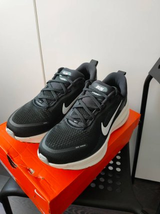 Nike Vomero 18 Zapatillas Running Hombre Mujer