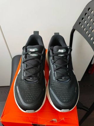 Nike Vomero 18 Zapatillas Running Hombre Mujer
