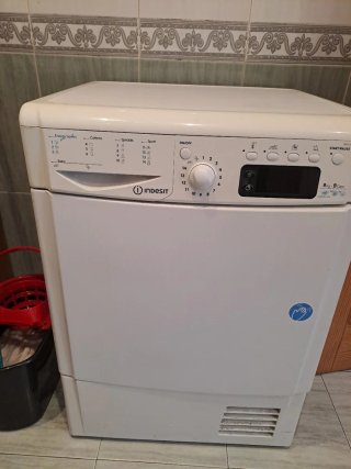 Secadora Indesit 8kg Condensación