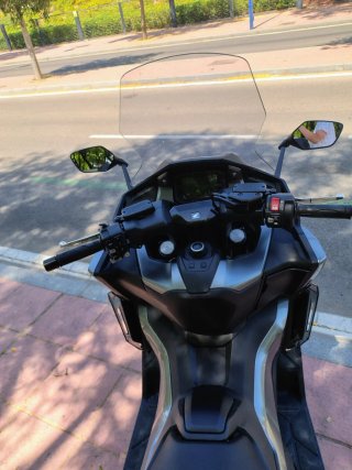 Honda Forza 750 - Muy cuidada
