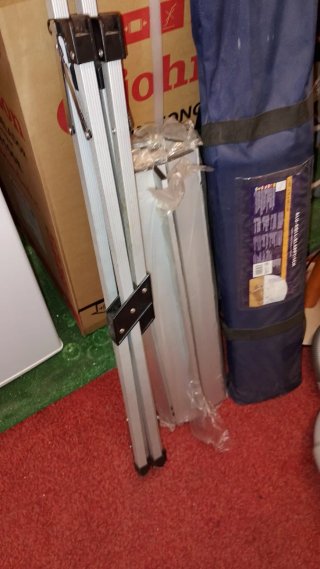 Mesa plegable ALU-ROLL. 2a OPORTUNITAT.