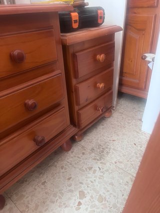 Escritorio rústico madera con mesitas