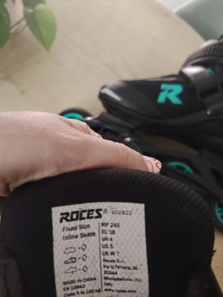 Patines en línea Roces negros y turquesa