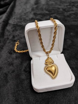 Collana Cuore Sacro con timbro 18 kt ( Nuova )