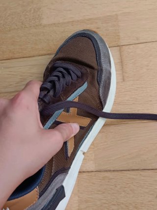 Zapatillas Munich Marrones y Grises