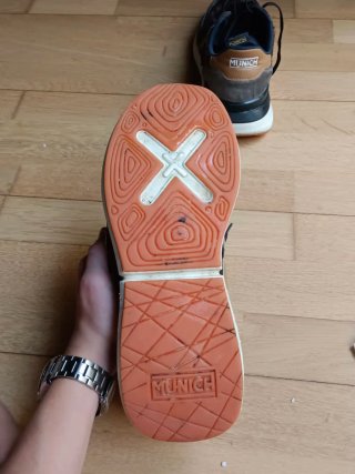 Zapatillas Munich Marrones y Grises