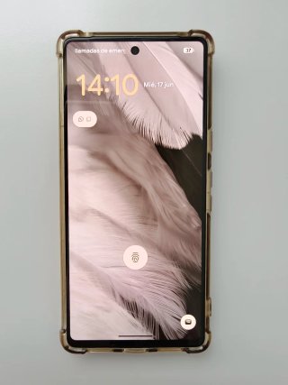 Google Pixel 7 con caja y accesorios