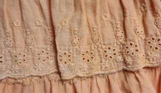 Minifalda de tela perforada amarilla