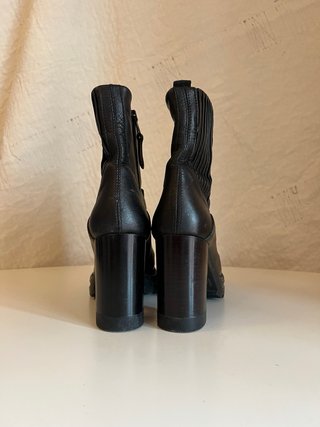 Botines negros con plataforma