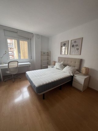 Piso en alquiler en Eixample Nord – La Devesa en Girona